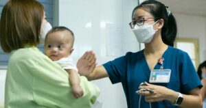 Hỏi đáp adenovirus: Những ai có nguy cơ cao diễn biến nặng?