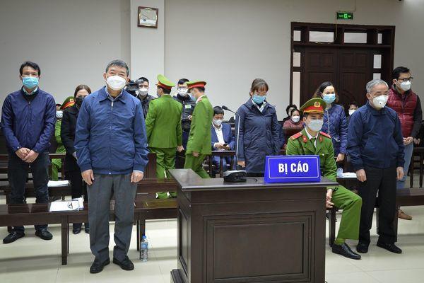 Phiên tòa xét xử ông Nguyễn Quốc Anh và đồng phạm. Ảnh: CTV