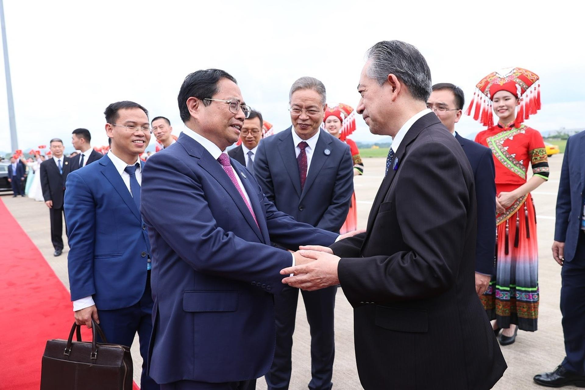 Doanh nghiệp Việt - Trung tha thiết mời Thủ tướng ghé thăm gian hàng - 13