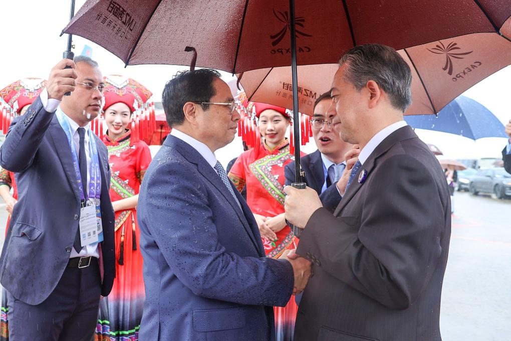 Thủ tướng đến Quảng Tây tham dự các hoạt động giữa ASEAN và Trung Quốc - 2