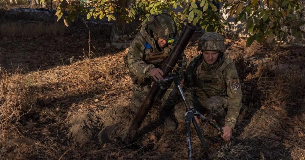 Ukraine âm thầm tiến quân trong bão, cắm sâu "mũi dao" bên sườn Nga