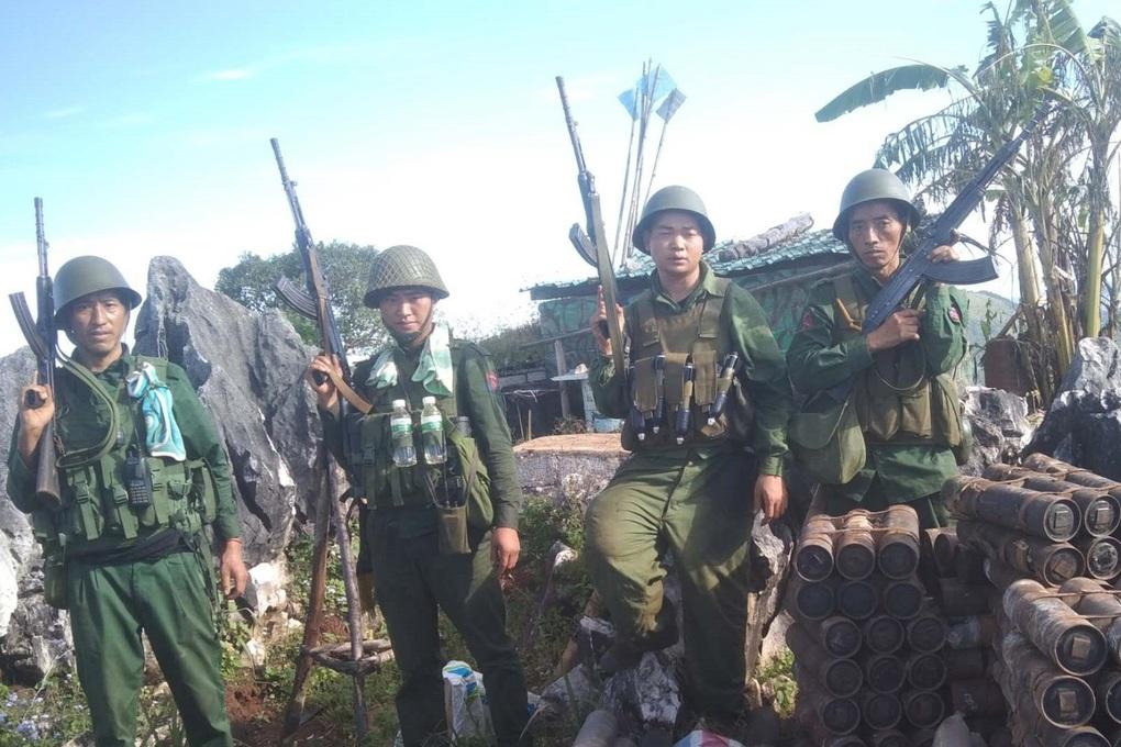 Quân nổi dậy ở Myanmar tuyên bố giành thêm tiền đồn - 1
