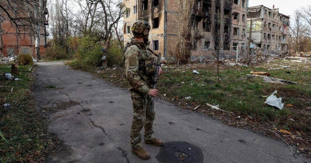 Cuộc tìm kiếm binh sĩ Ukraine mất tích trên chiến trường hỗn loạn