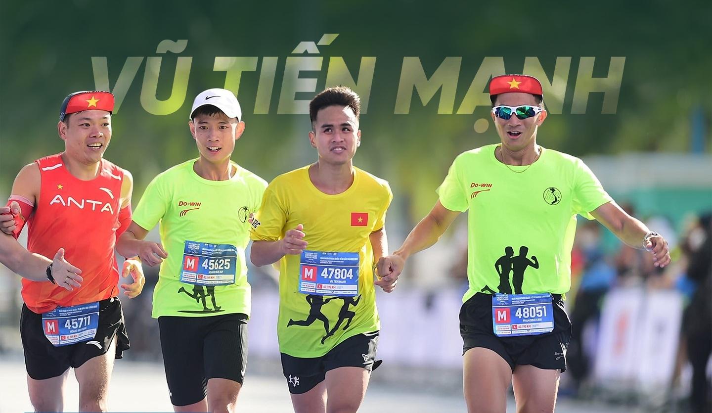Người Việt khiếm thị đầu tiên chinh phục marathon: 10 năm bỏ lại bóng tối - 1